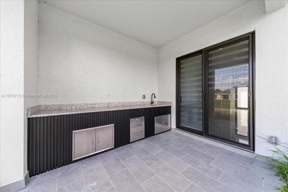 Small Image of 3123 NW 18TH AVE, Cape Coral Number 43