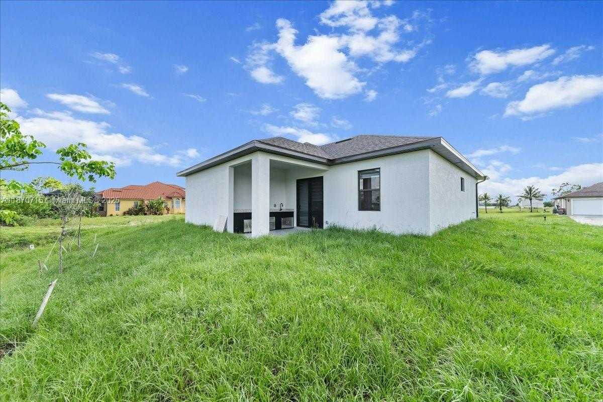 Small Image of 3123 NW 18TH AVE, Cape Coral Number 44