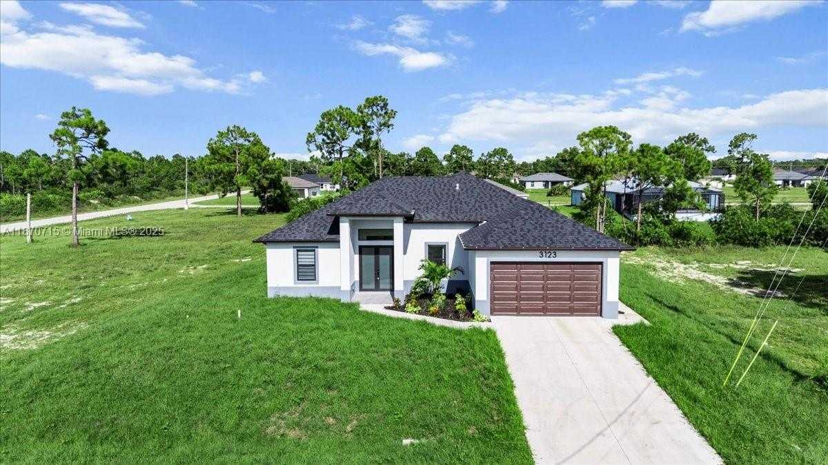 Small Image of 3123 NW 18TH AVE, Cape Coral Number 6