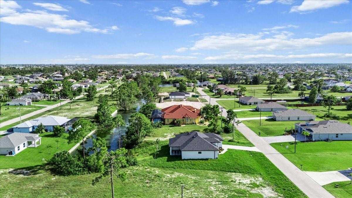 Small Image of 3123 NW 18TH AVE, Cape Coral Number 8