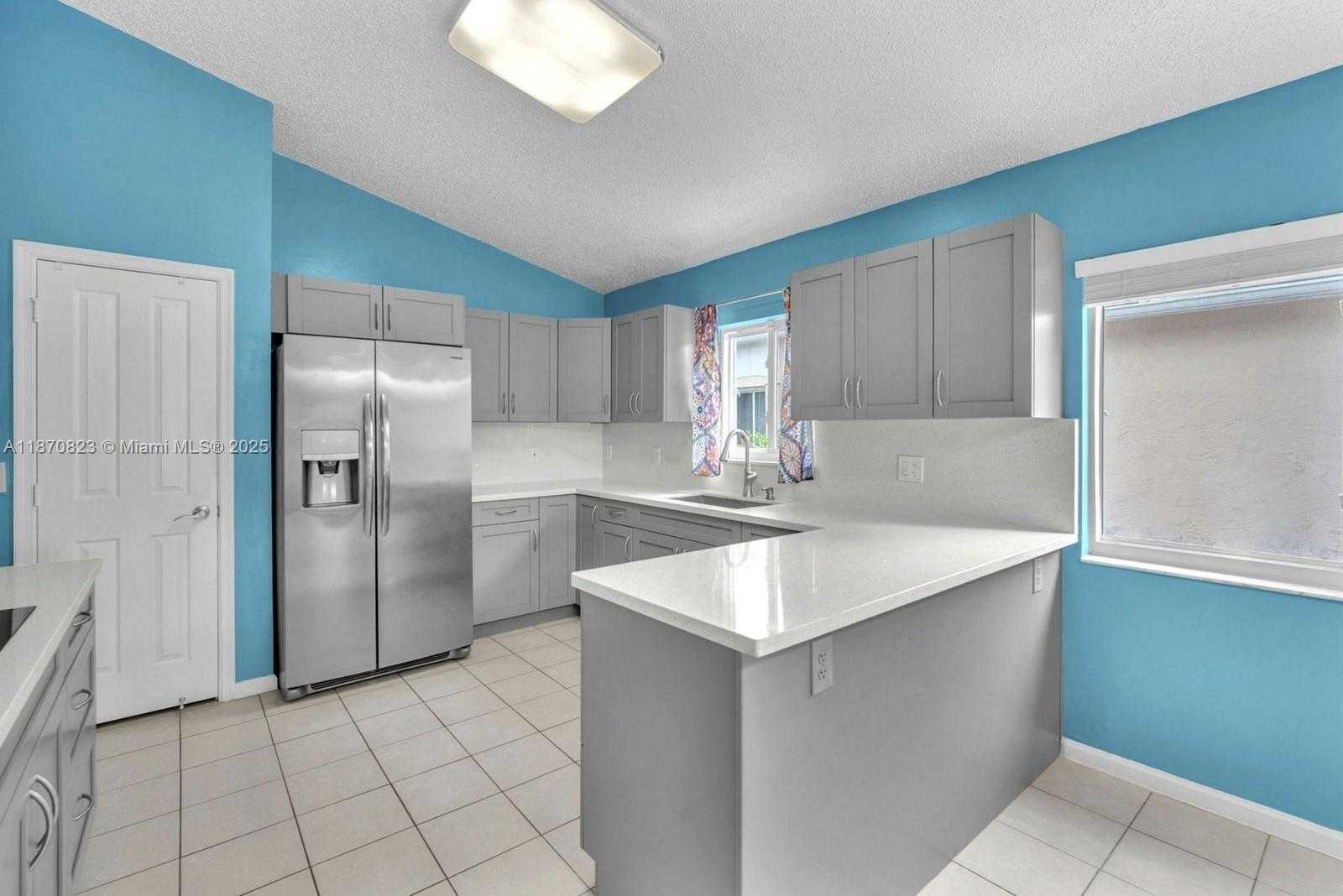 Small Image of 214 SOUTH WEST 180TH AVE, Pembroke Pines Number 15