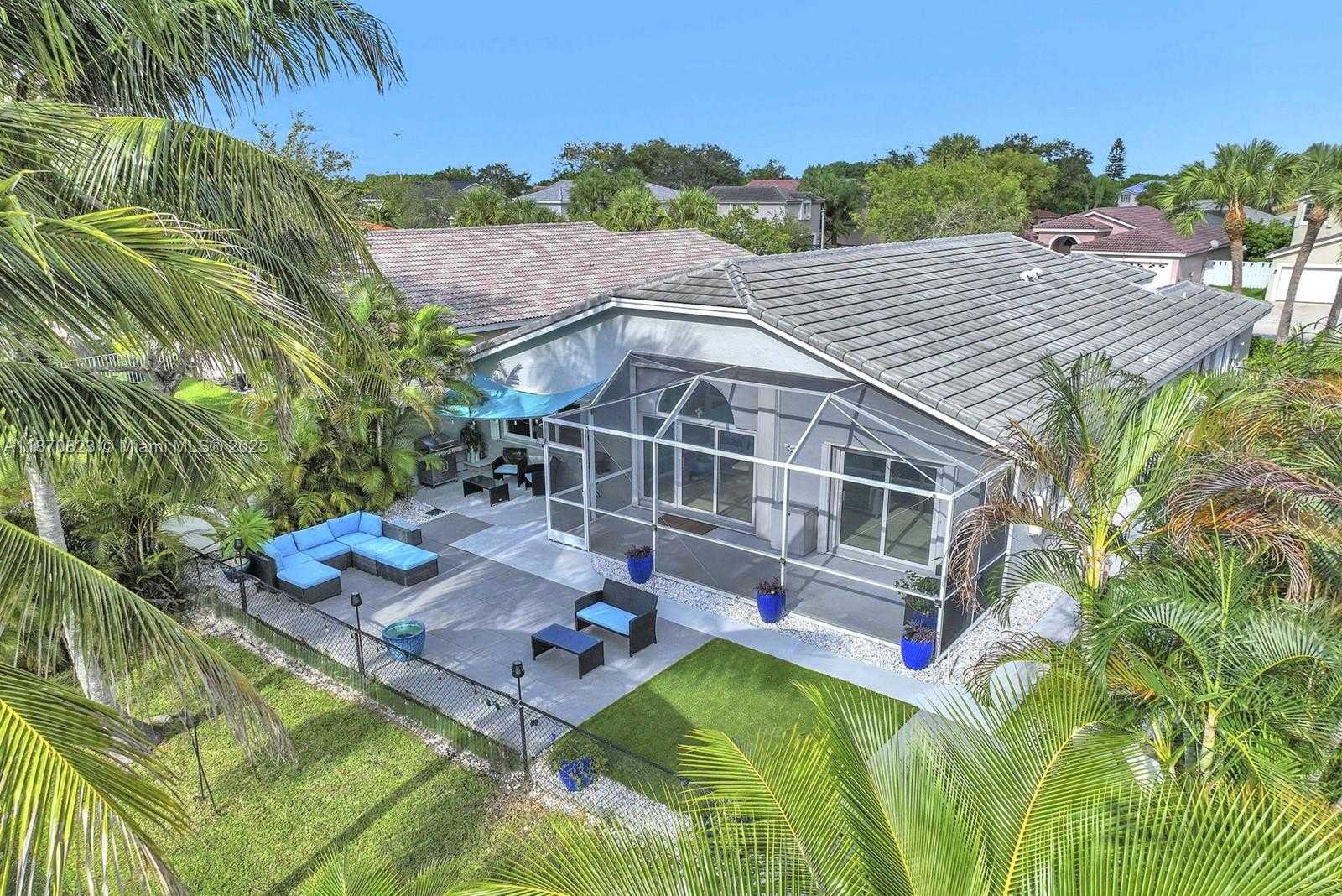 Small Image of 214 SOUTH WEST 180TH AVE, Pembroke Pines Number 32
