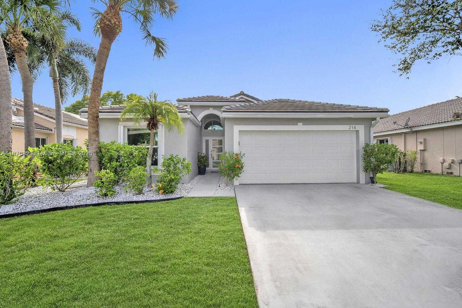 Small Image of 214 SOUTH WEST 180TH AVE, Pembroke Pines Number 4