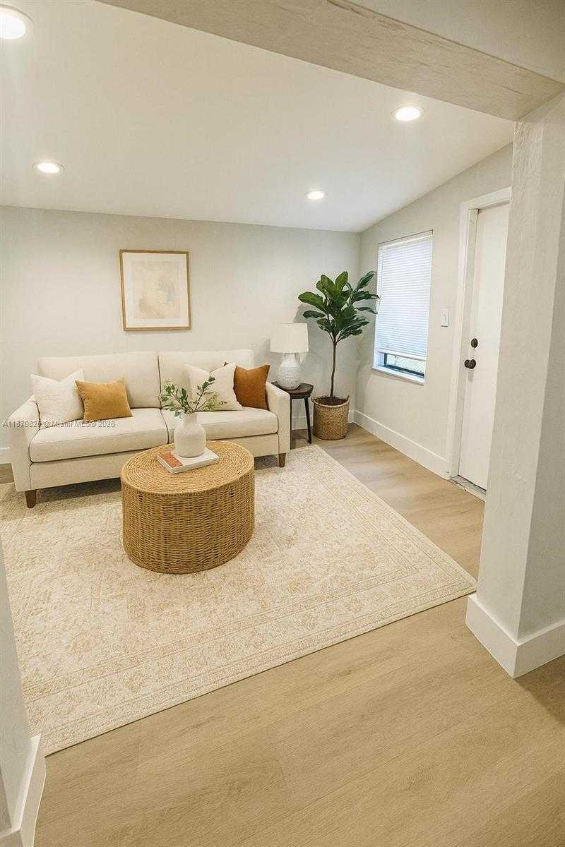 Small Image of 1400 NORTH EAST 43RD CT, Pompano Beach Number 6
