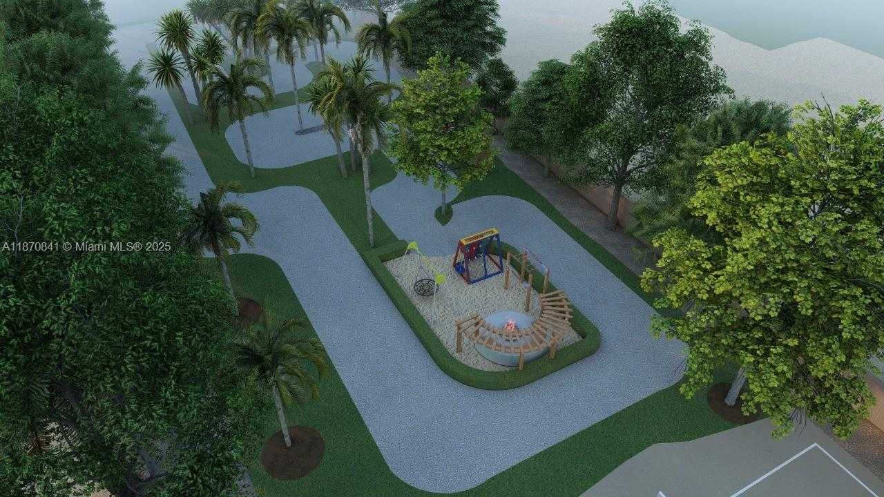 Small Image of 15100 NORTH WEST RIVER DR, Miami Number 13