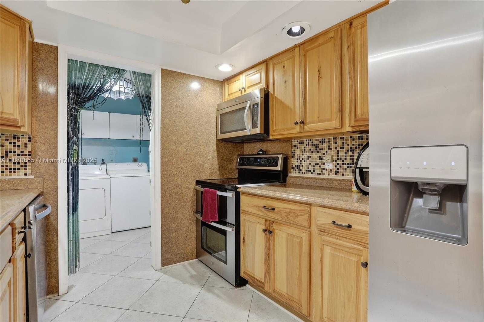 Small Image of 7201 SOUTH WEST 4TH CT, North Lauderdale Number 5