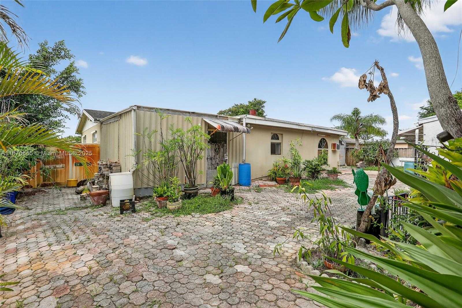 Small Image of 7201 SOUTH WEST 4TH CT, North Lauderdale Number 8