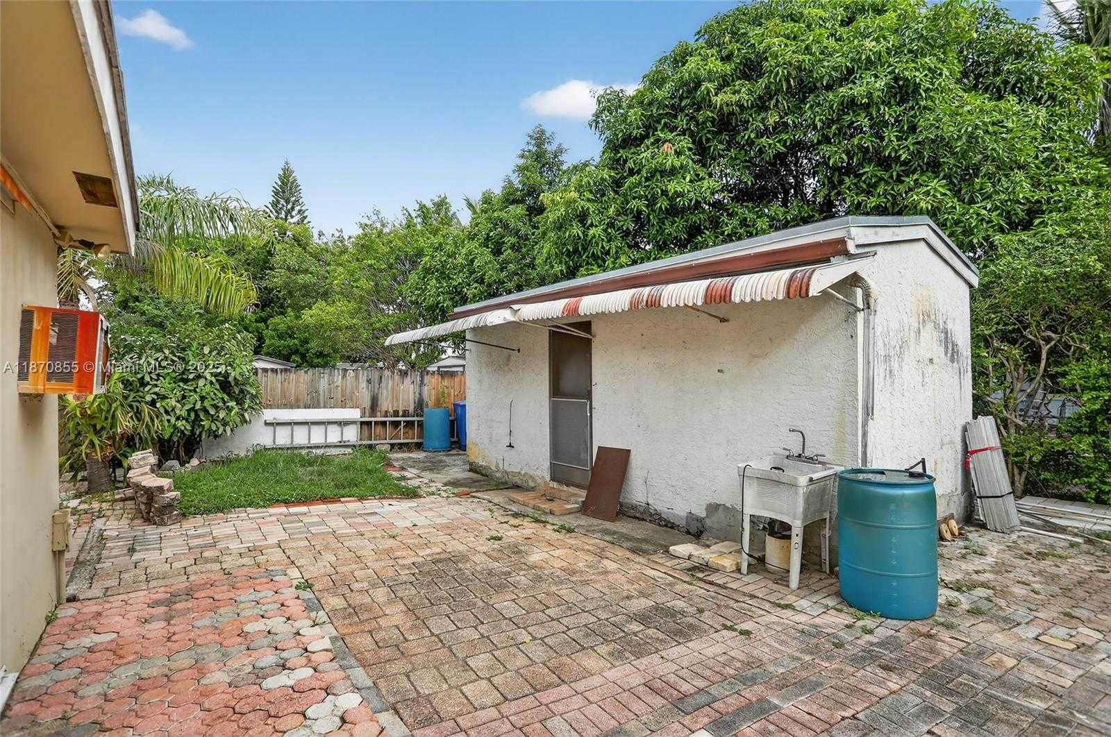 Small Image of 7201 SOUTH WEST 4TH CT, North Lauderdale Number 9