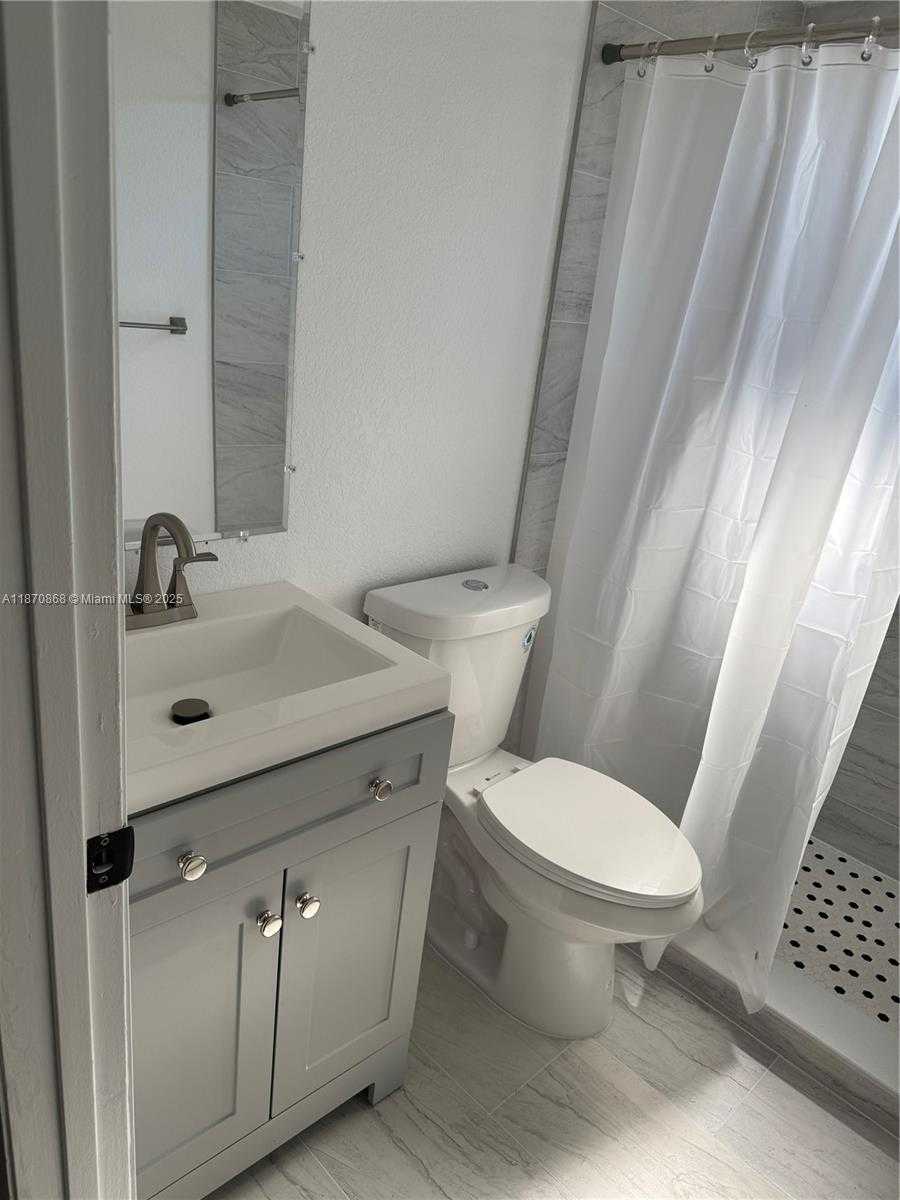 Small Image of 1611 NORTH EAST 32ND PL, Pompano Beach Number 7