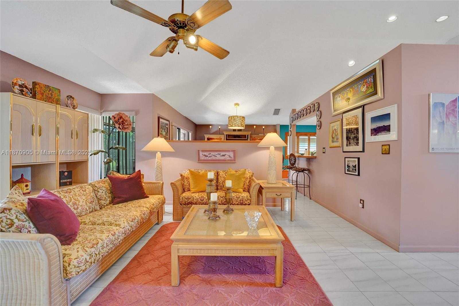Small Image of 11590 SOUTH WEST 9TH CT, Pembroke Pines Number 15