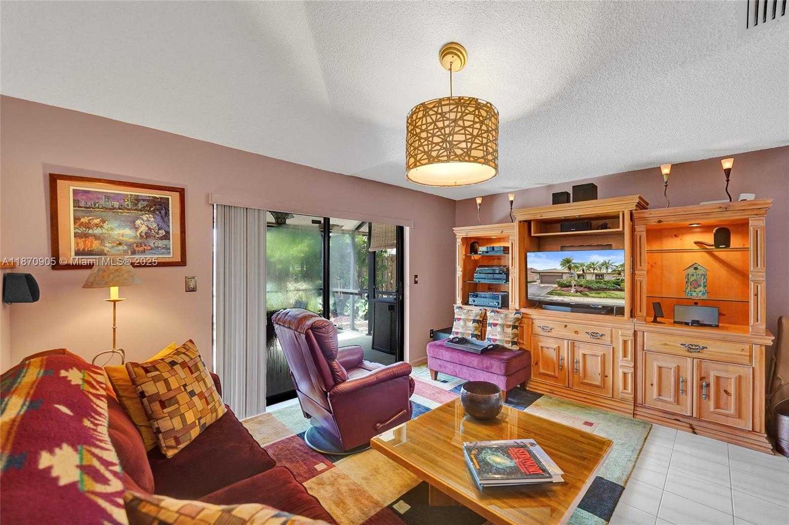 Small Image of 11590 SOUTH WEST 9TH CT, Pembroke Pines Number 19