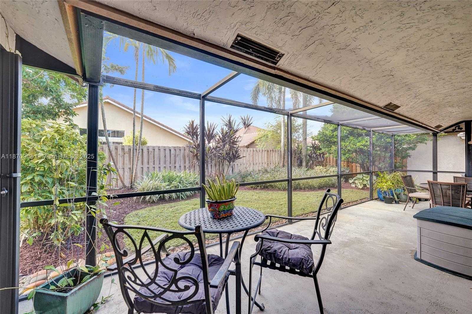 Small Image of 11590 SOUTH WEST 9TH CT, Pembroke Pines Number 48