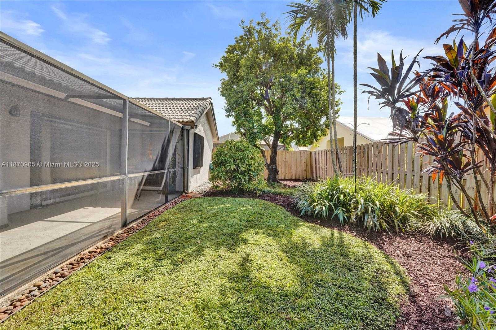 Small Image of 11590 SOUTH WEST 9TH CT, Pembroke Pines Number 55