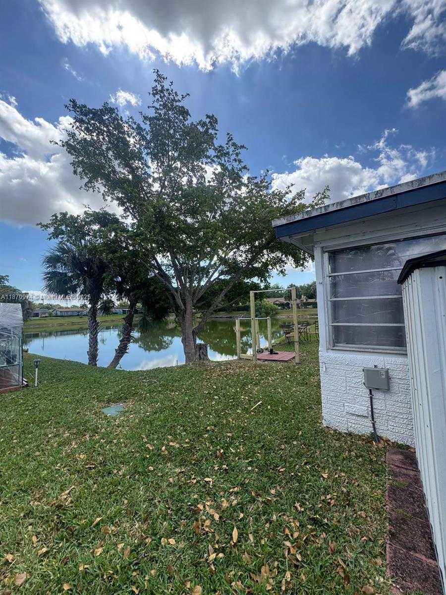 Small Image of 4808 NORTH WEST 27TH TER, Tamarac Number 13