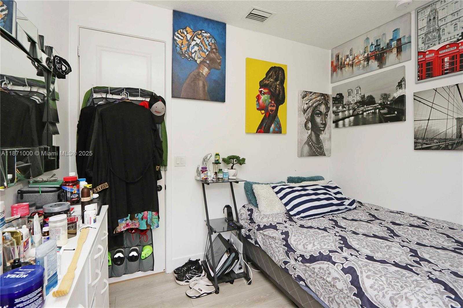 Small Image of 3293 WEST 98TH PL, Hialeah Number 22