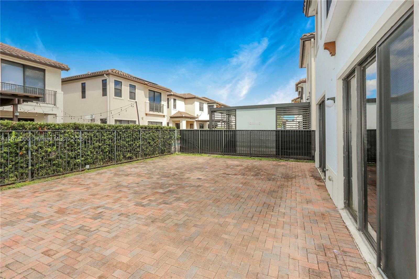 Small Image of 3293 WEST 98TH PL, Hialeah Number 29