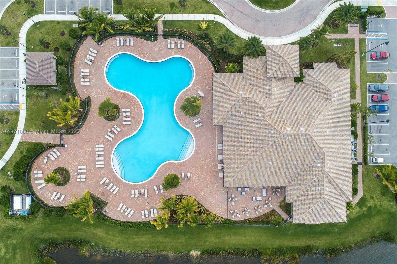 Small Image of 3293 WEST 98TH PL, Hialeah Number 33