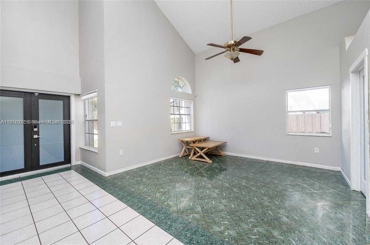 Small Image of 21023 SOUTH WEST 85TH PASS, Cutler Bay Number 10