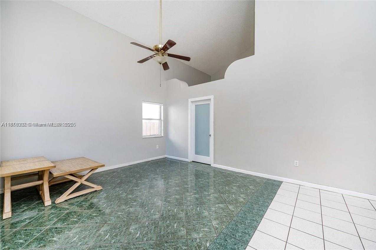 Small Image of 21023 SOUTH WEST 85TH PASS, Cutler Bay Number 14