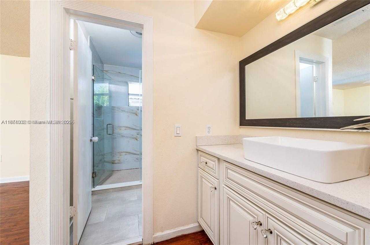 Small Image of 21023 SOUTH WEST 85TH PASS, Cutler Bay Number 25