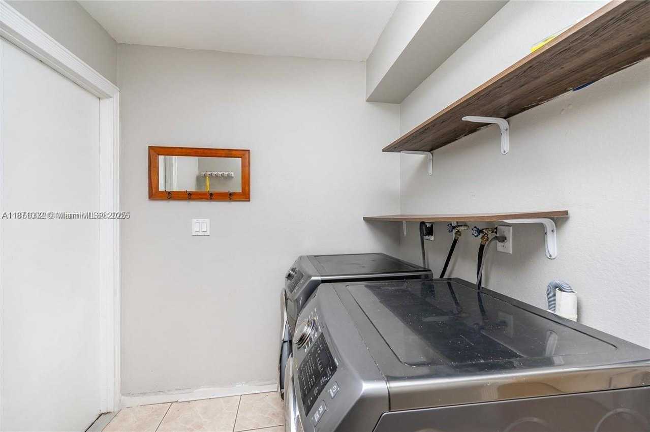 Small Image of 21023 SOUTH WEST 85TH PASS, Cutler Bay Number 28