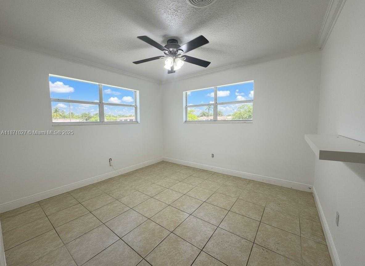 Small Image of 9460 CARIBBEAN BLVD, Cutler Bay Number 11