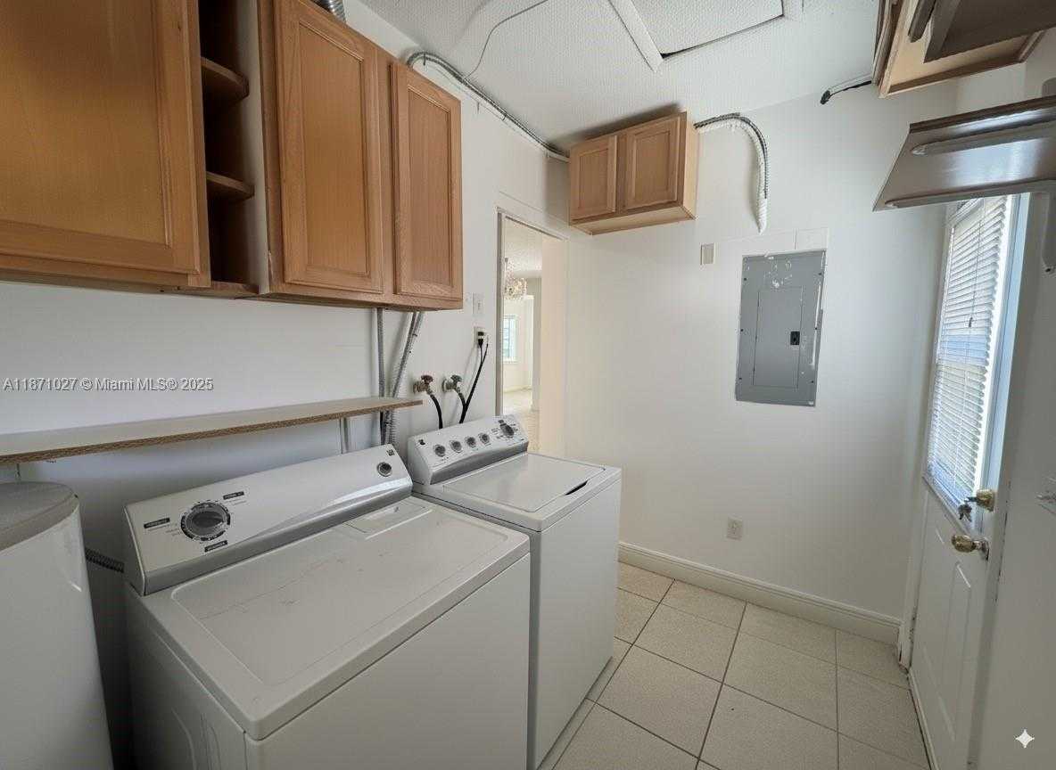 Small Image of 9460 CARIBBEAN BLVD, Cutler Bay Number 12
