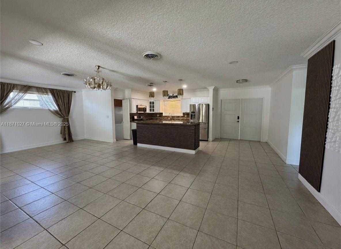 Small Image of 9460 CARIBBEAN BLVD, Cutler Bay Number 6