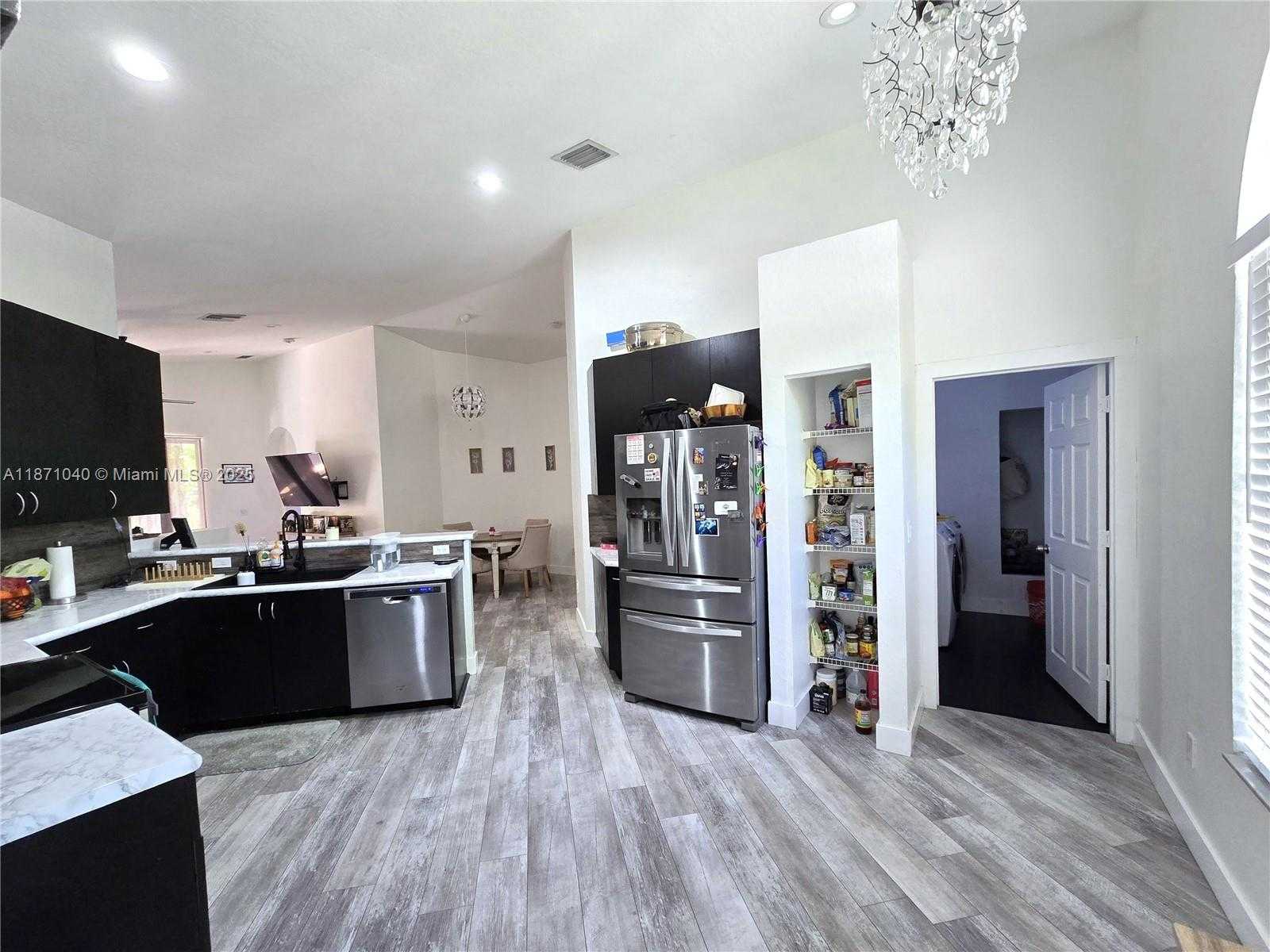 Small Image of 2226 PORTOFINO AVE, Homestead Number 13