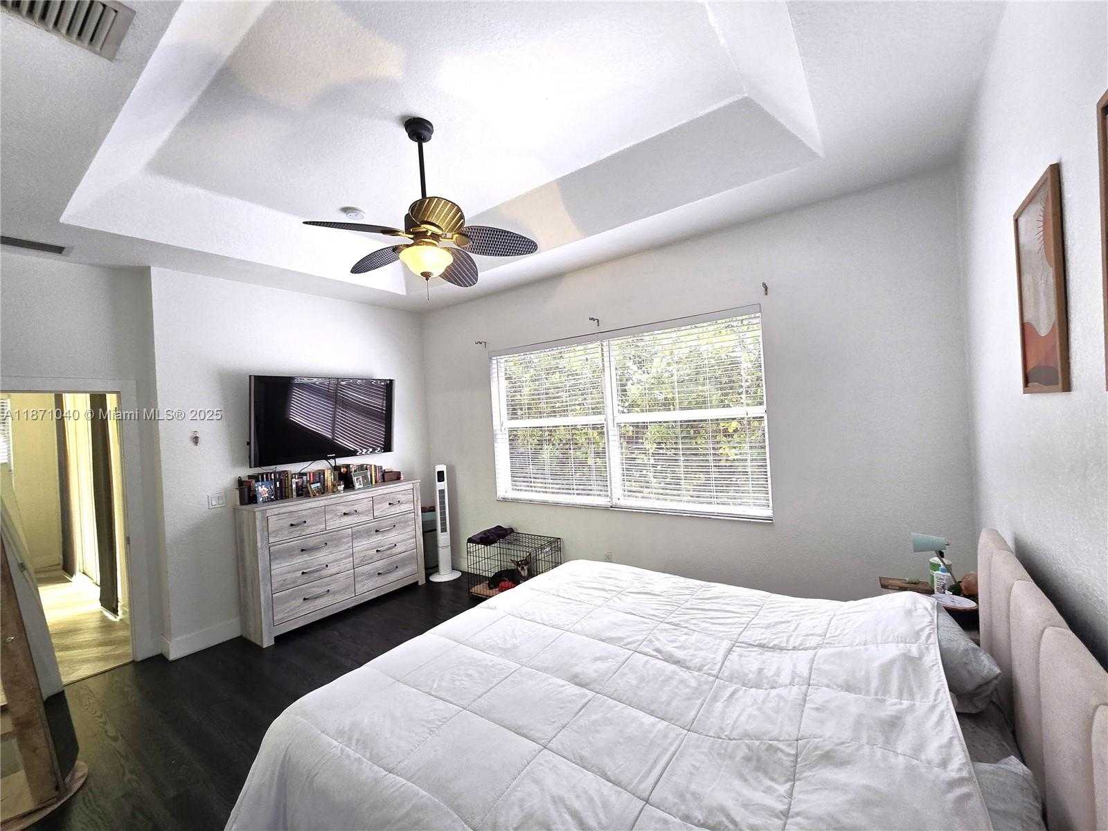 Small Image of 2226 PORTOFINO AVE, Homestead Number 17