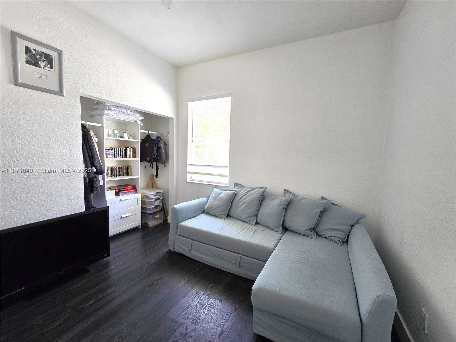 Small Image of 2226 PORTOFINO AVE, Homestead Number 24