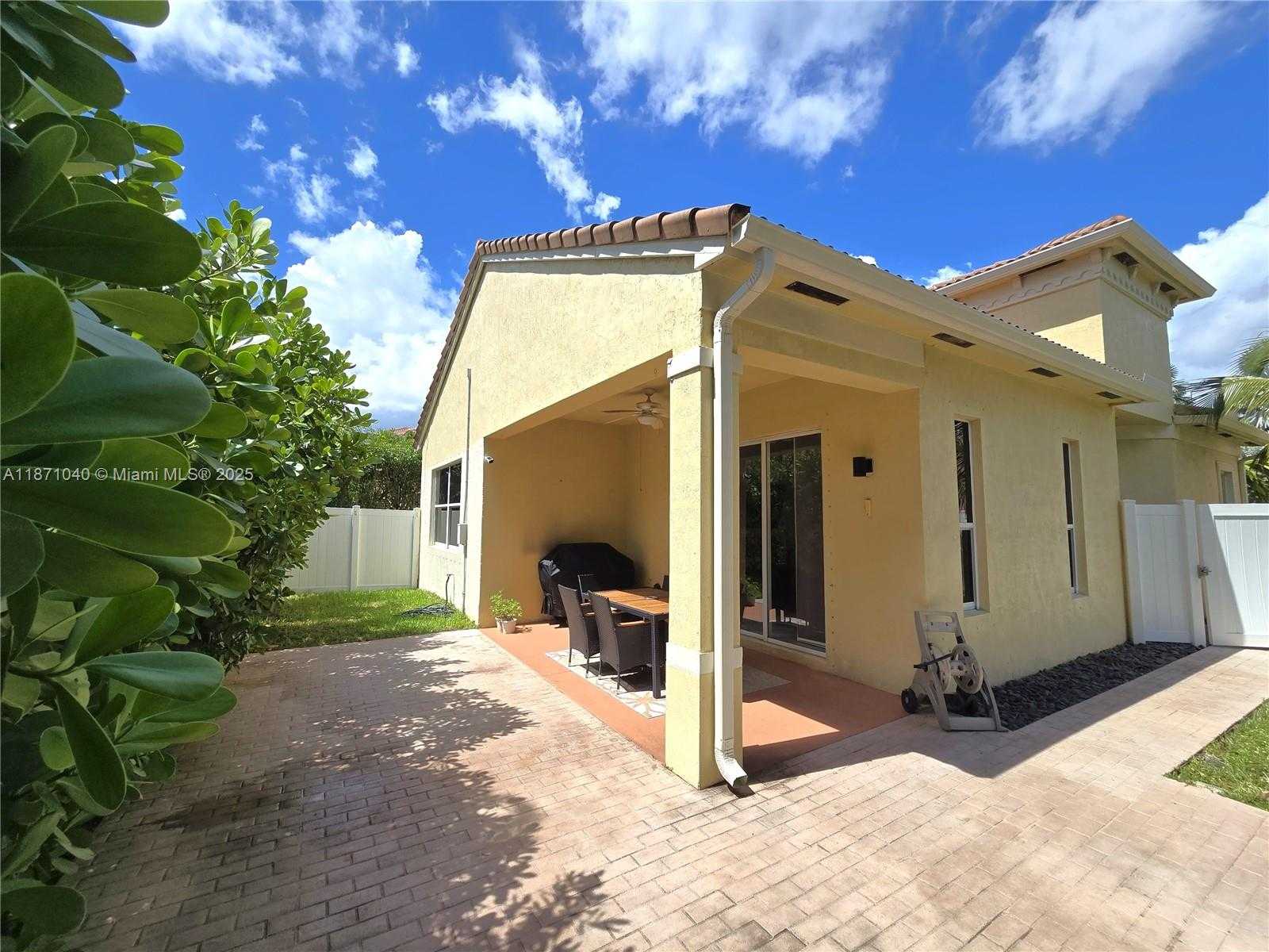 Small Image of 2226 PORTOFINO AVE, Homestead Number 31