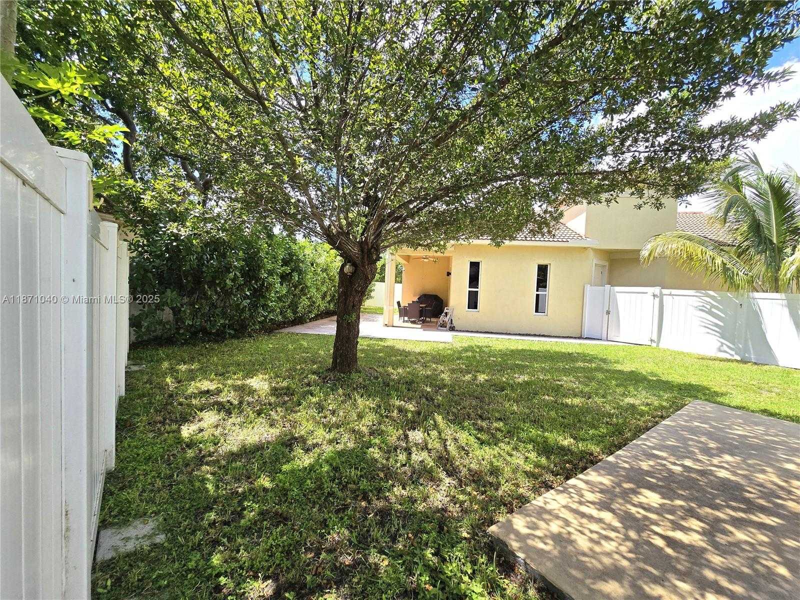Small Image of 2226 PORTOFINO AVE, Homestead Number 32