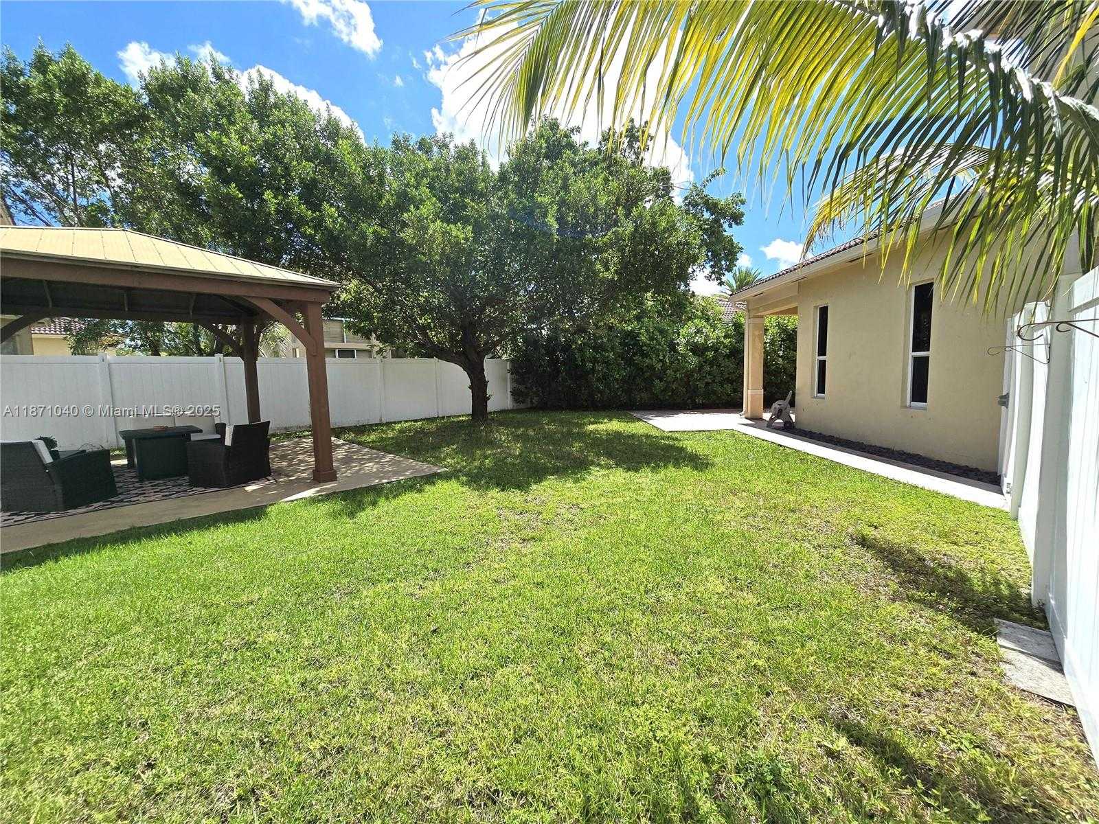 Small Image of 2226 PORTOFINO AVE, Homestead Number 35