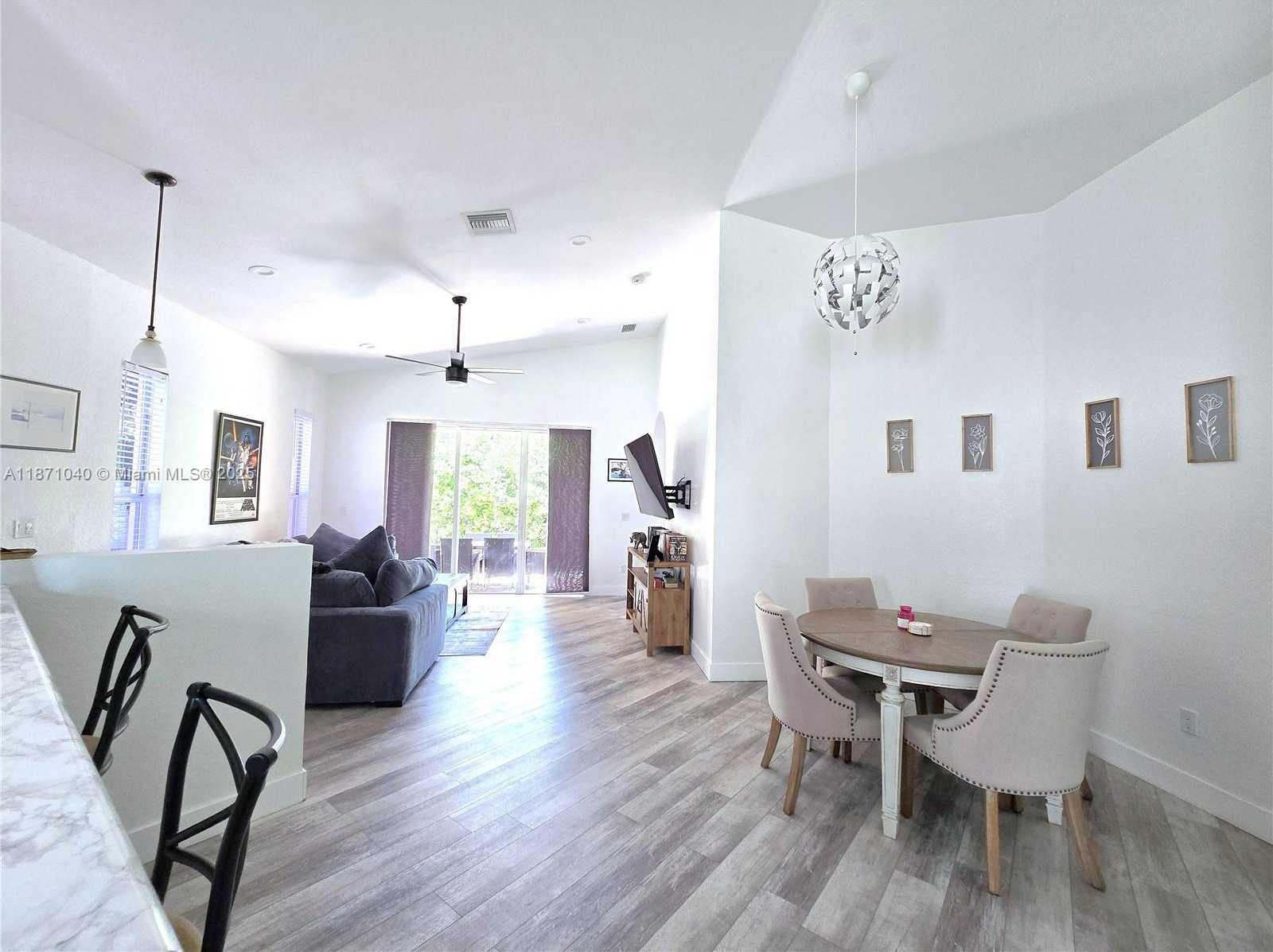 Small Image of 2226 PORTOFINO AVE, Homestead Number 8