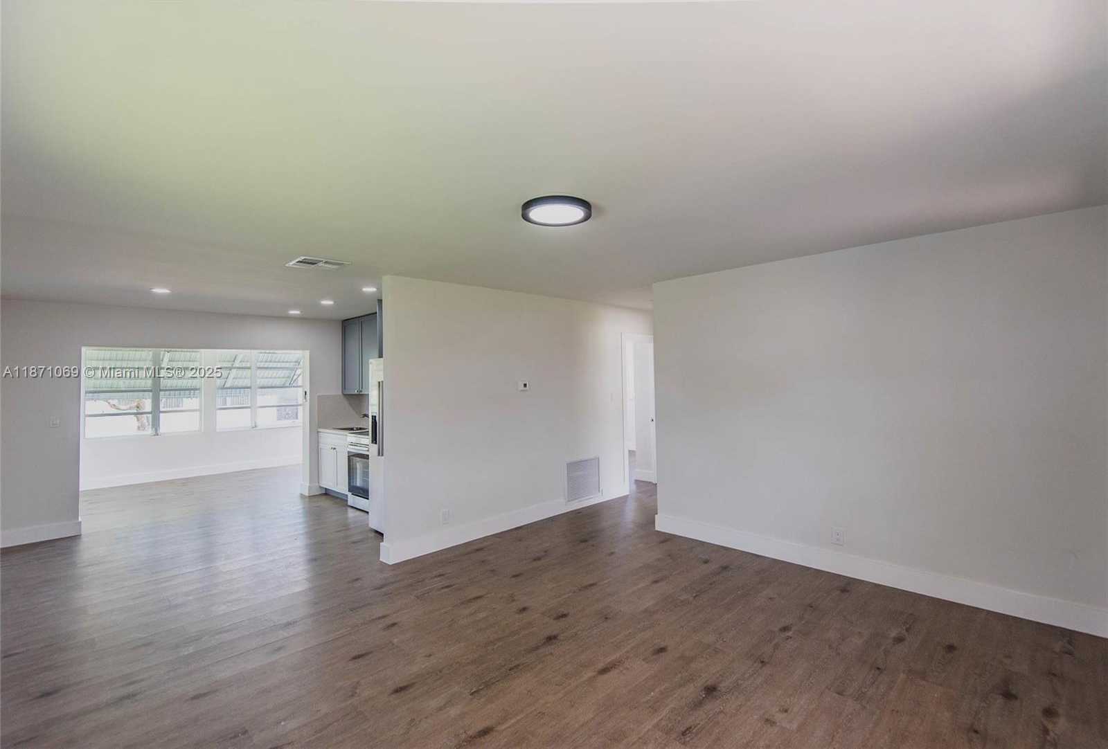 Small Image of 8521 NORTH WEST 57TH CT, Tamarac Number 15