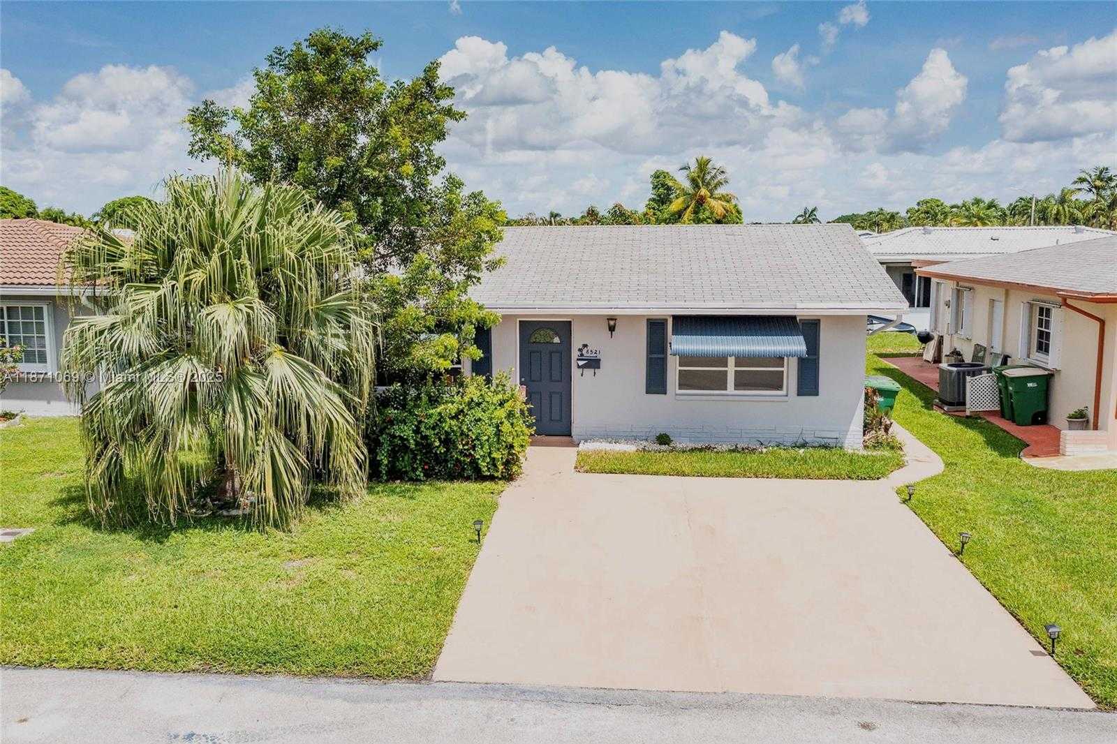 Small Image of 8521 NORTH WEST 57TH CT, Tamarac Number 2