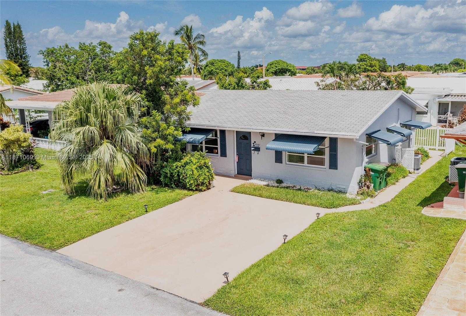 Small Image of 8521 NORTH WEST 57TH CT, Tamarac Number 22