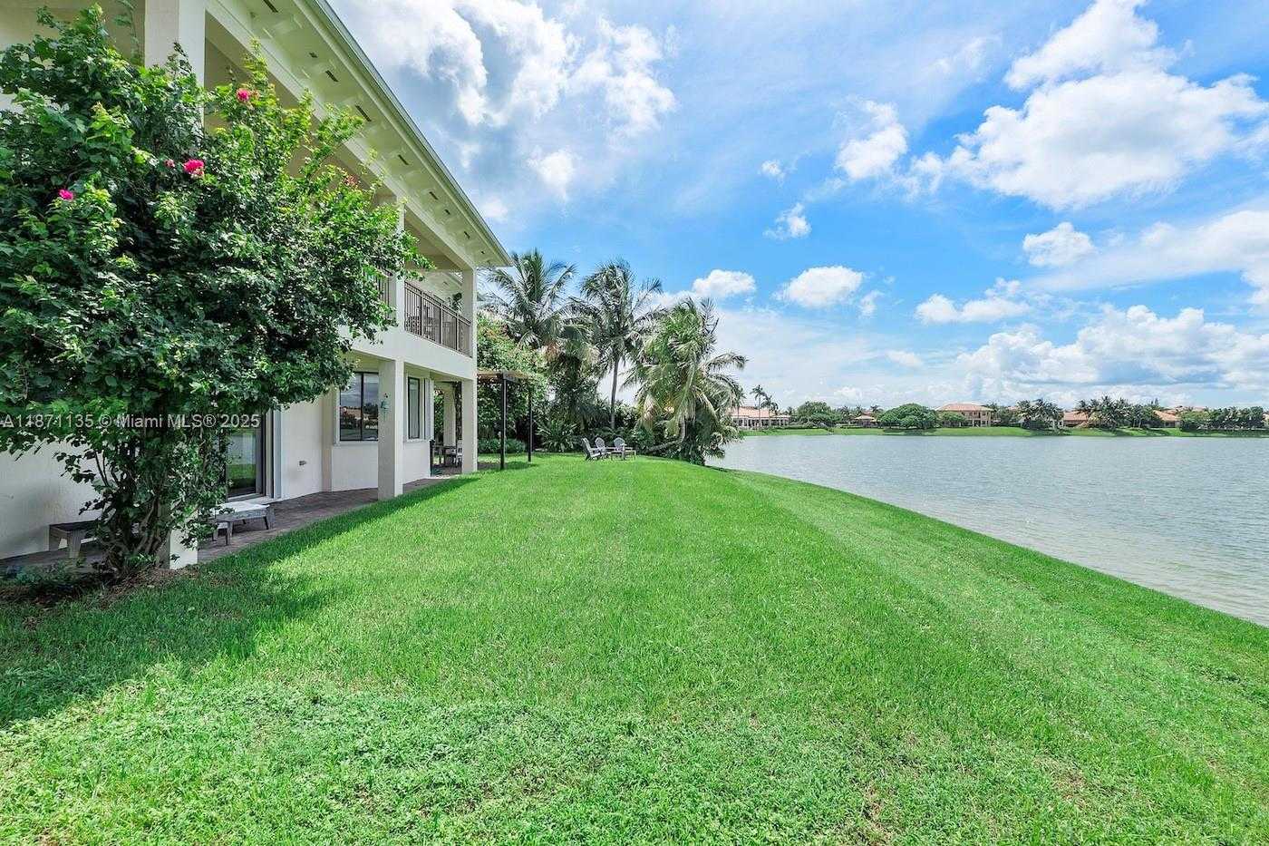 Small Image of 7786 SOUTH WEST 188TH TER, Cutler Bay Number 11