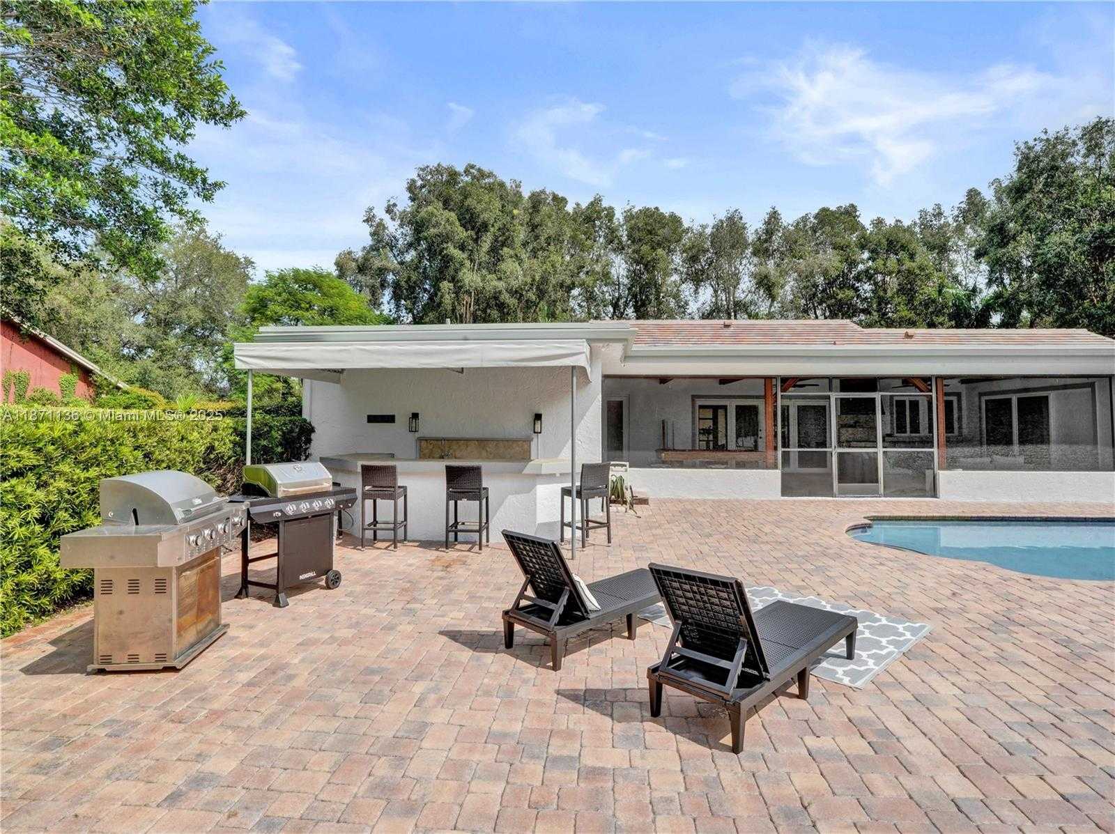 Small Image of 11300 SHADY LANE, Plantation Number 14