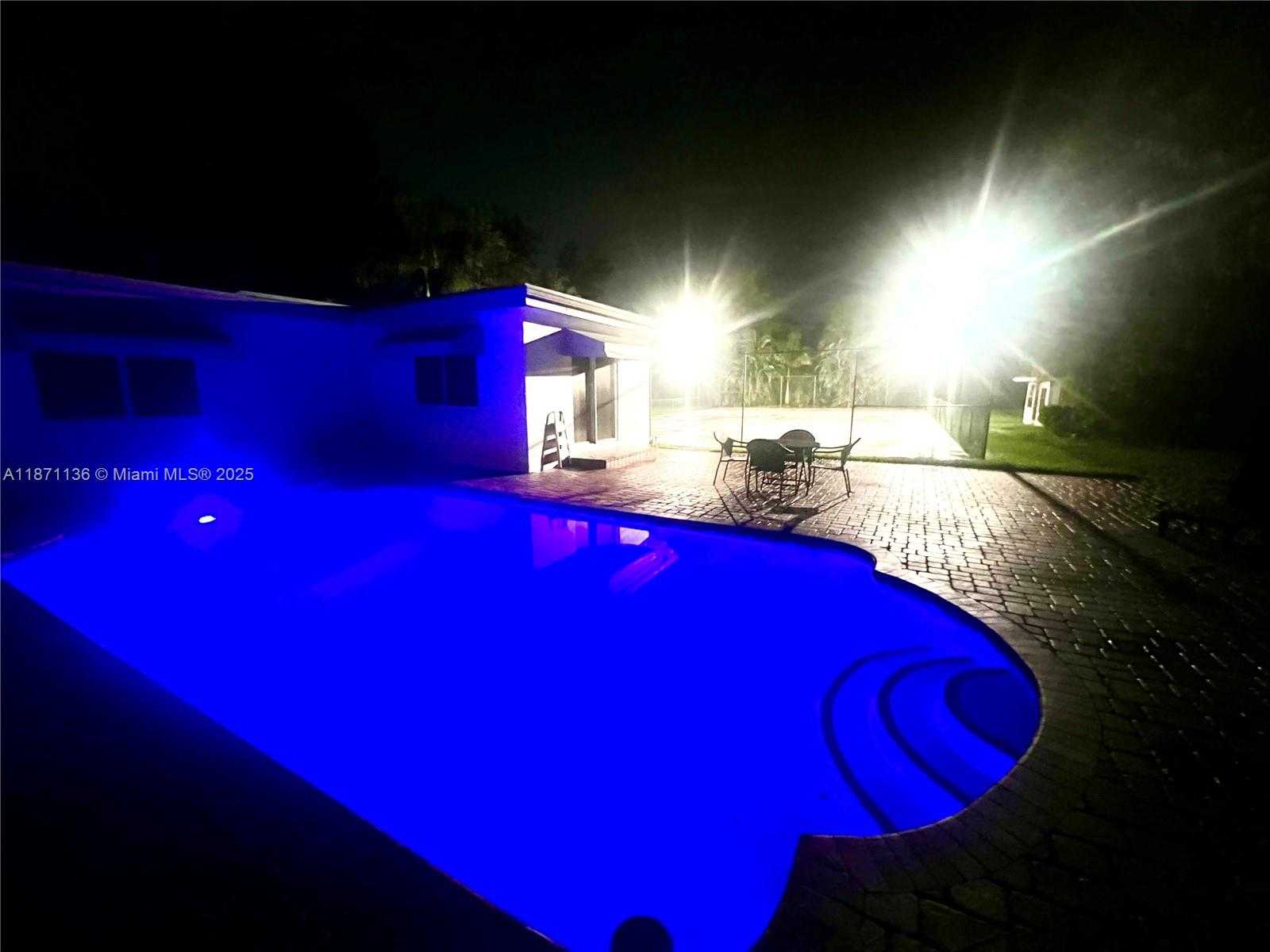 Small Image of 11300 SHADY LANE, Plantation Number 17