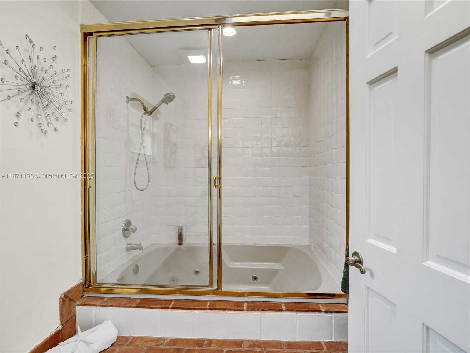 Small Image of 11300 SHADY LANE, Plantation Number 26