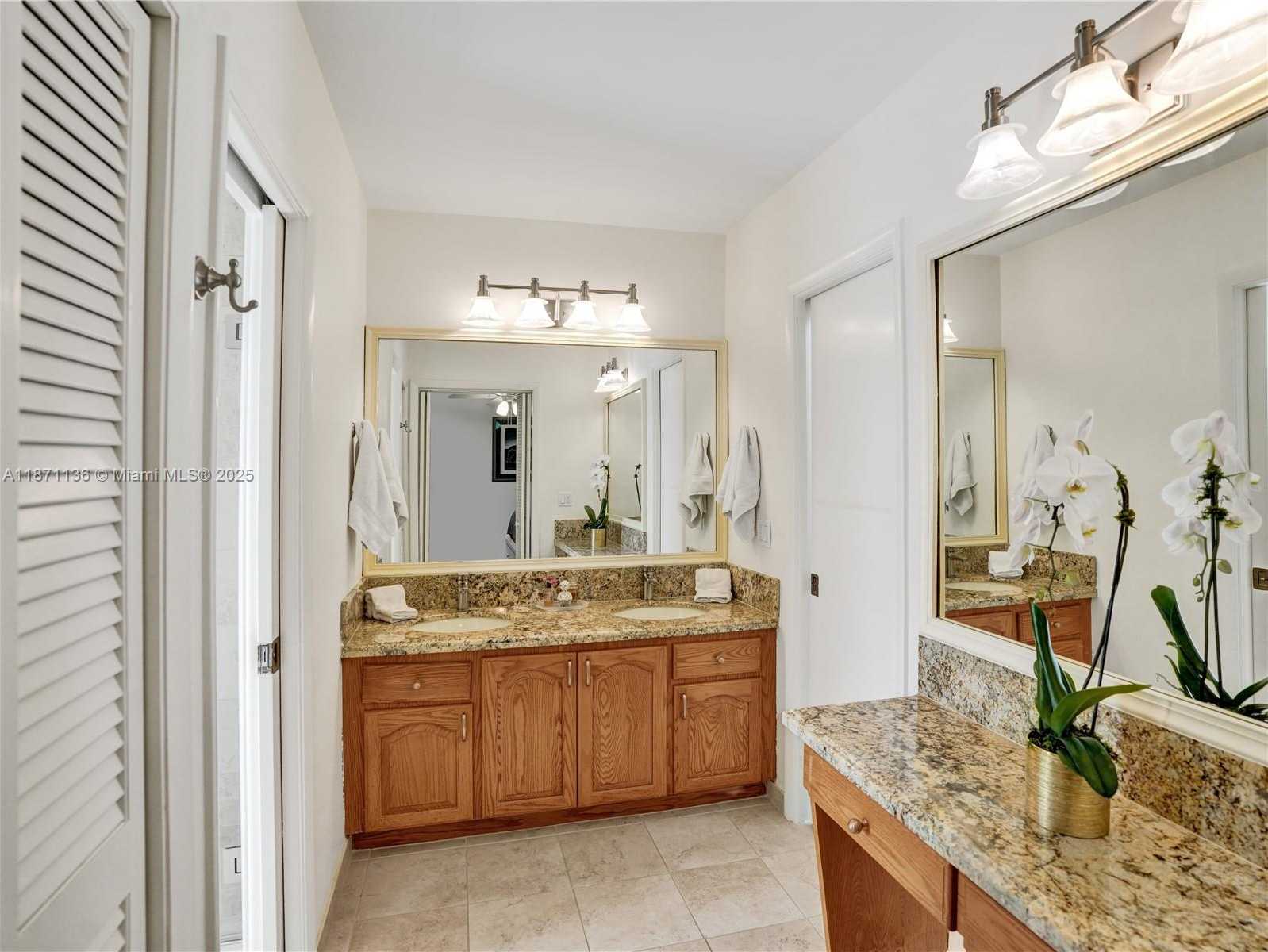 Small Image of 11300 SHADY LANE, Plantation Number 28