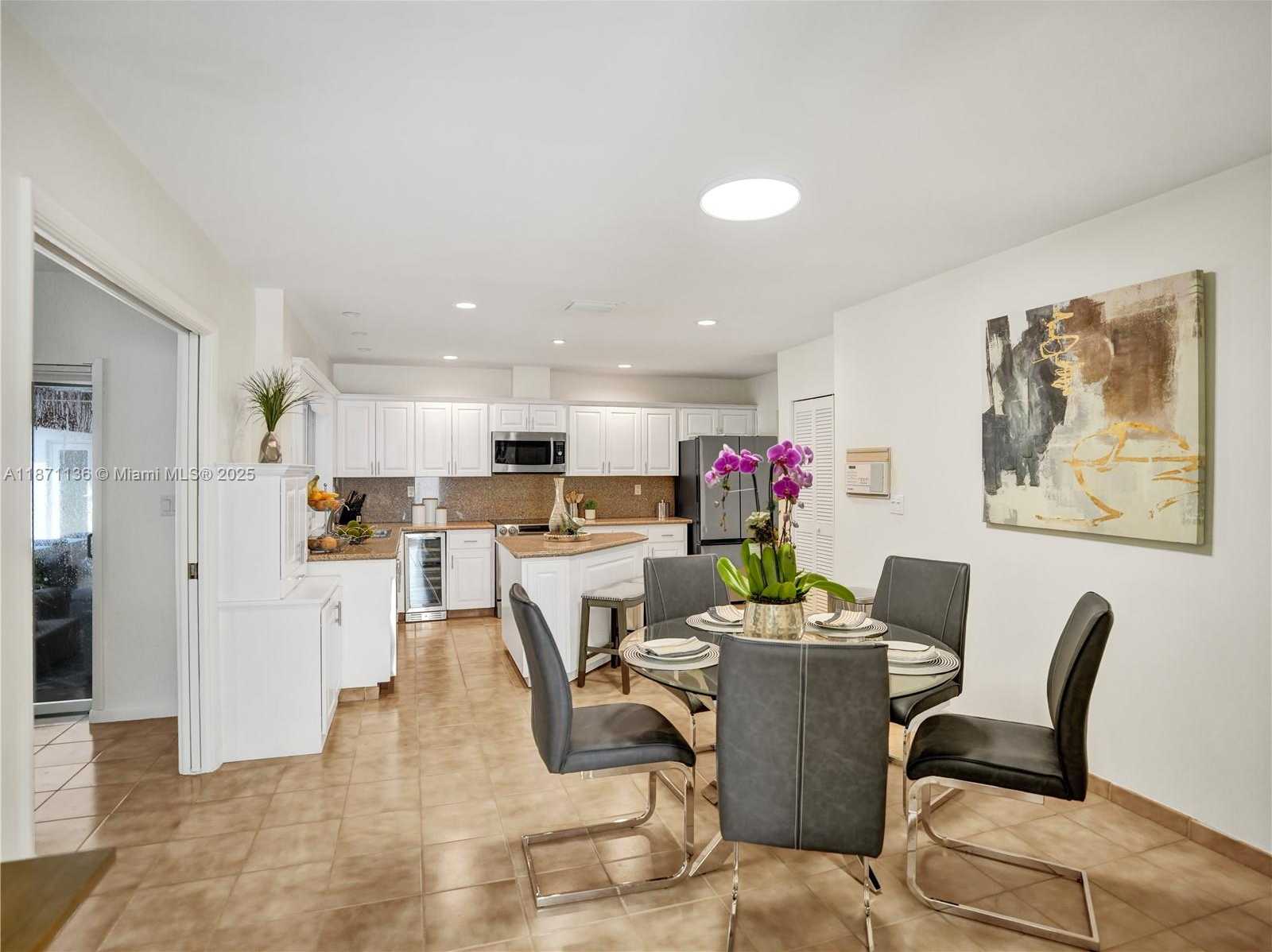 Small Image of 11300 SHADY LANE, Plantation Number 43
