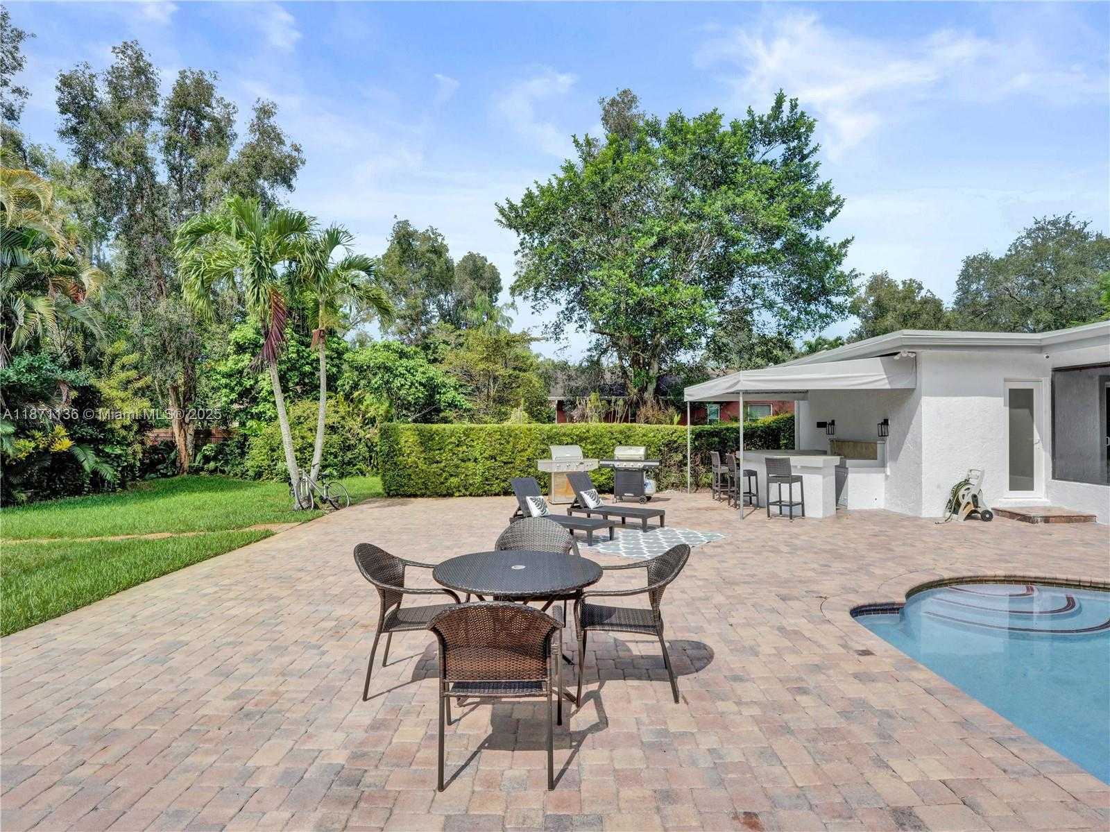 Small Image of 11300 SHADY LANE, Plantation Number 55
