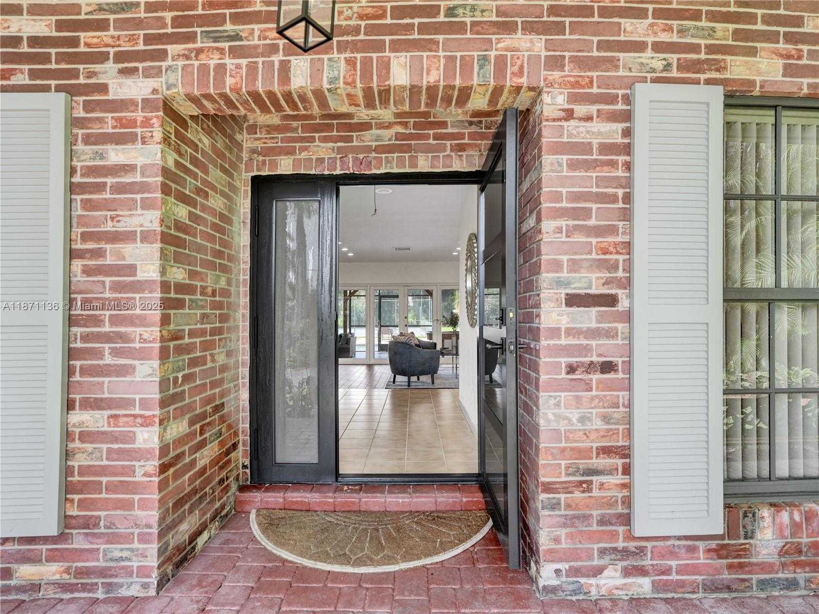 Small Image of 11300 SHADY LANE, Plantation Number 60