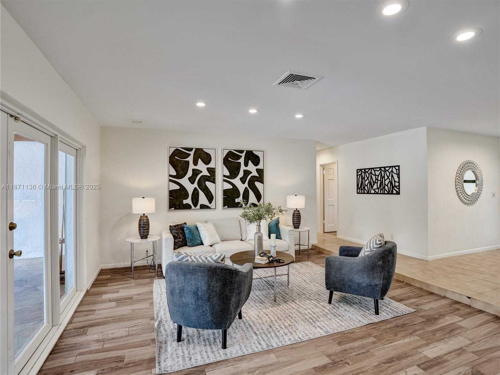 Small Image of 11300 SHADY LANE, Plantation Number 61