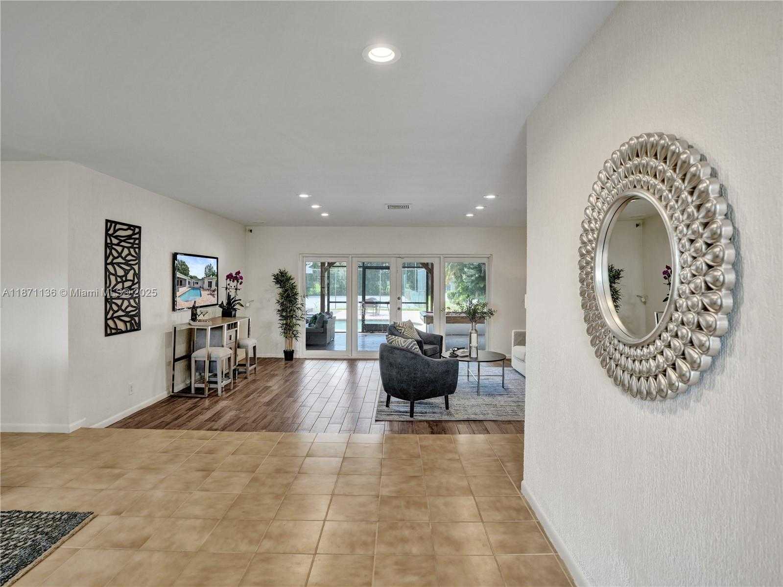 Small Image of 11300 SHADY LANE, Plantation Number 7