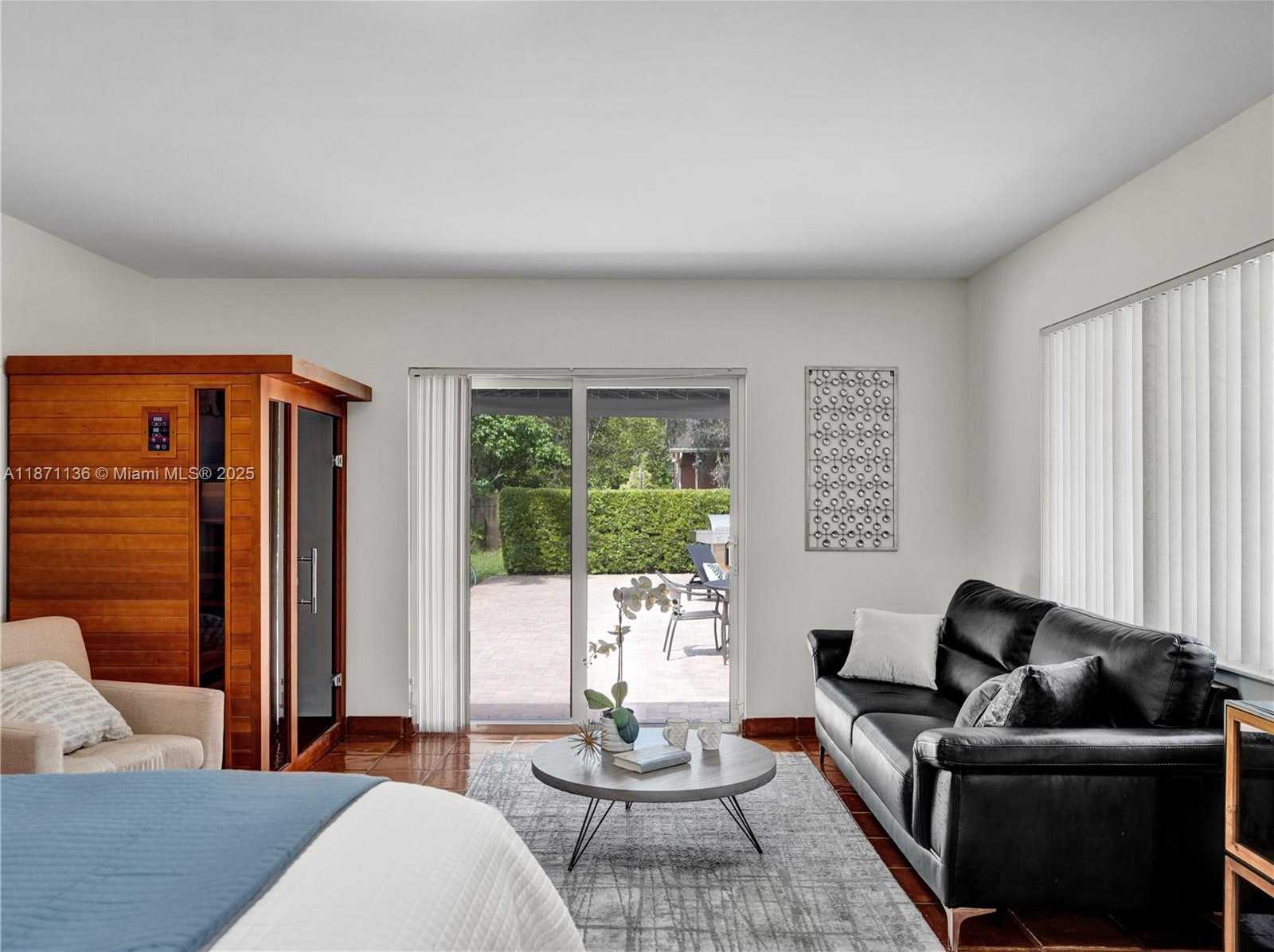 Small Image of 11300 SHADY LANE, Plantation Number 71