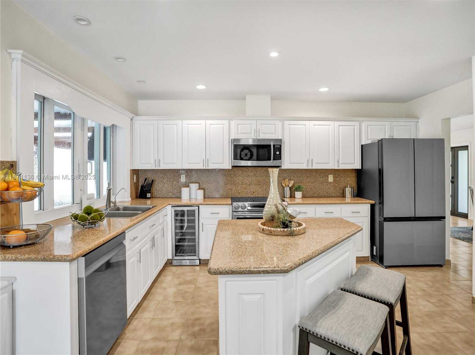 Small Image of 11300 SHADY LANE, Plantation Number 9